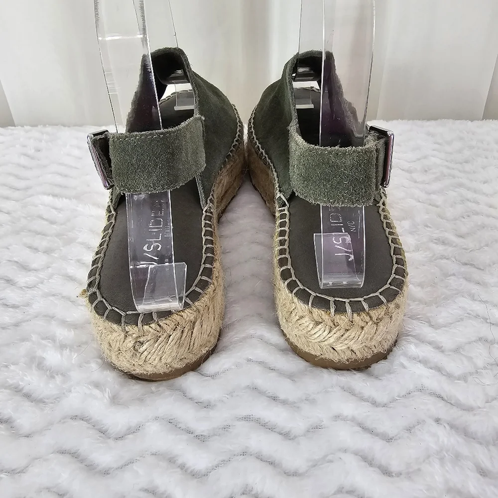 J/SLIDES slides olive